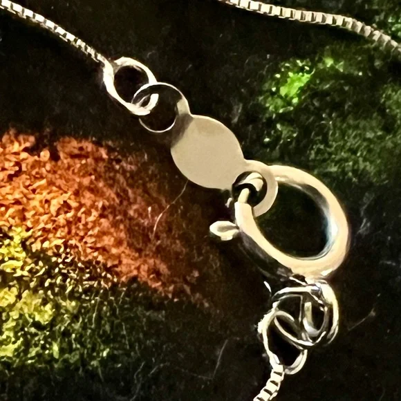 14K White Gold Box Chain Necklace 18” Tested 0.88g - Picture 5 of 7